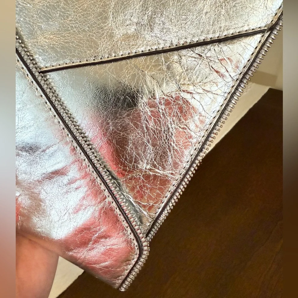 Rebecca Minkoff Leo Silver Clutch - Picture 6 of 7
